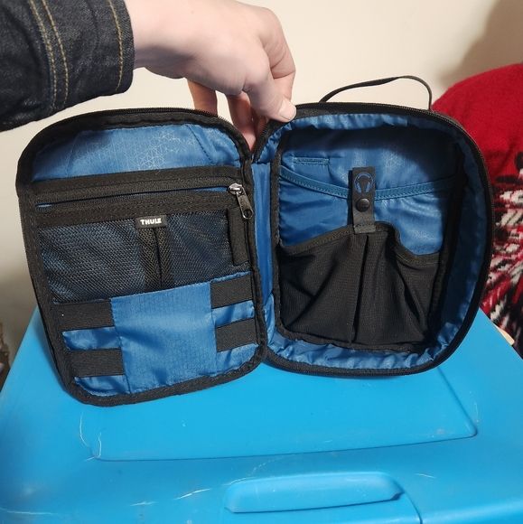 THULE SWEDEN ELECTRONICS BAG - Picture 5 of 5